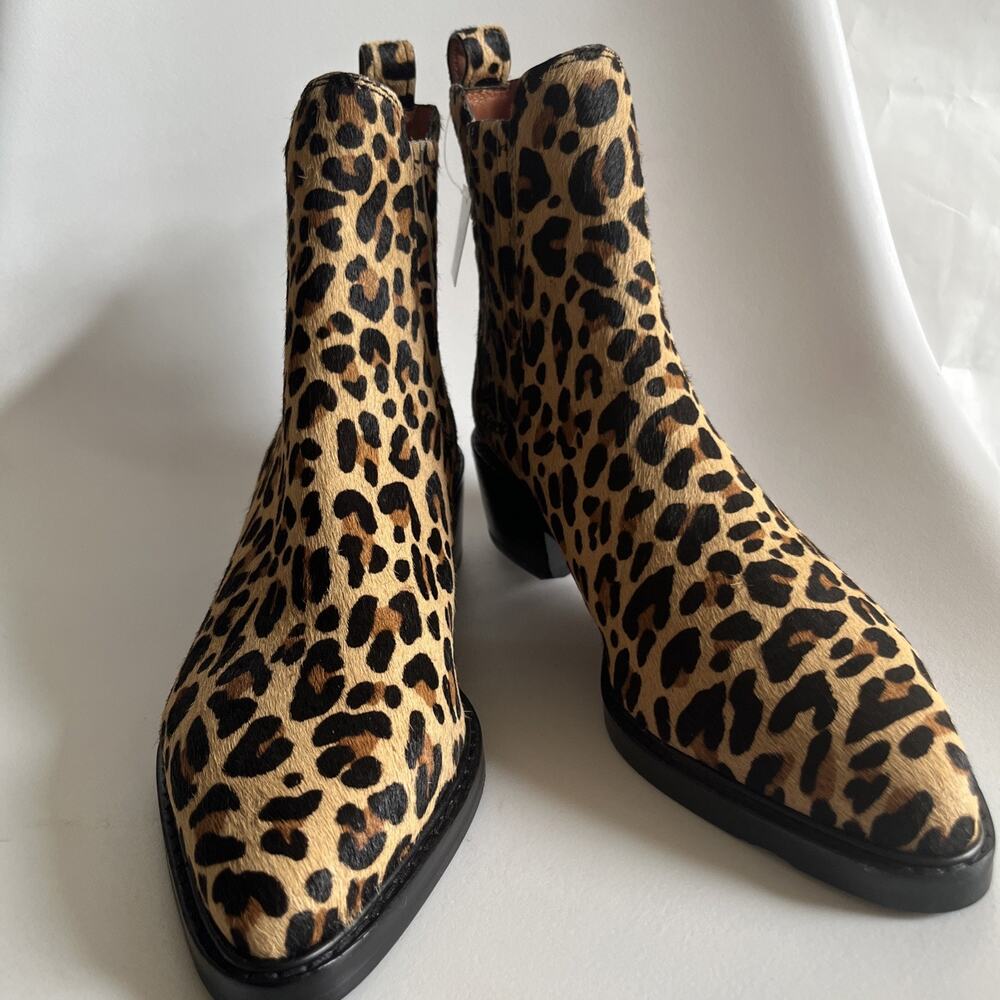 COACH Boots Sz 9 Women's Animal Print Bowery Heel Bootie Calf Fur Charm Cheetah - Picture 3 of 16